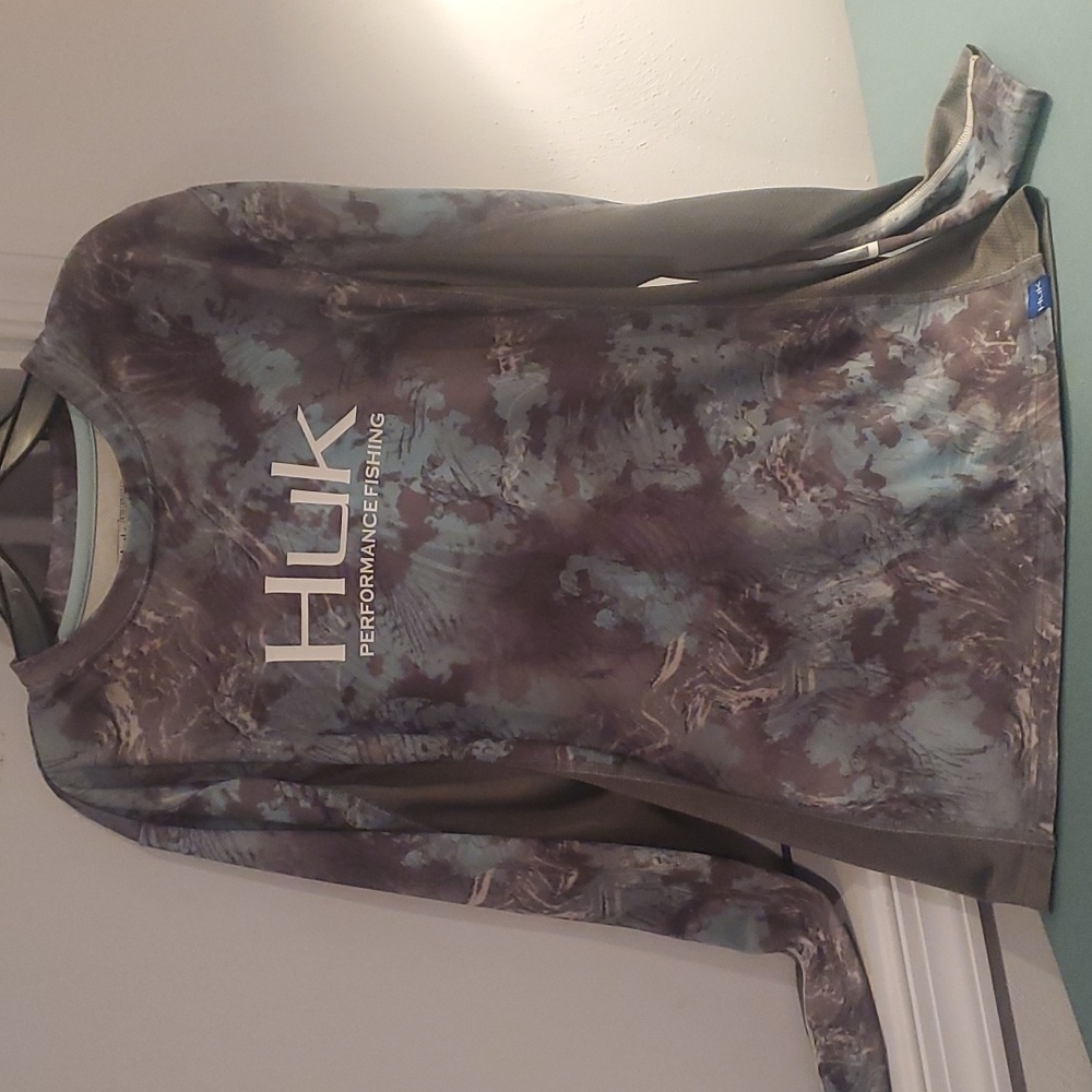 Huk kids shirt